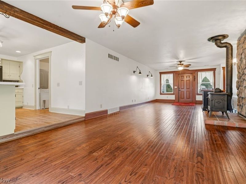 11602 Jennings Road NE, Alliance, OH 44601 Photo 9