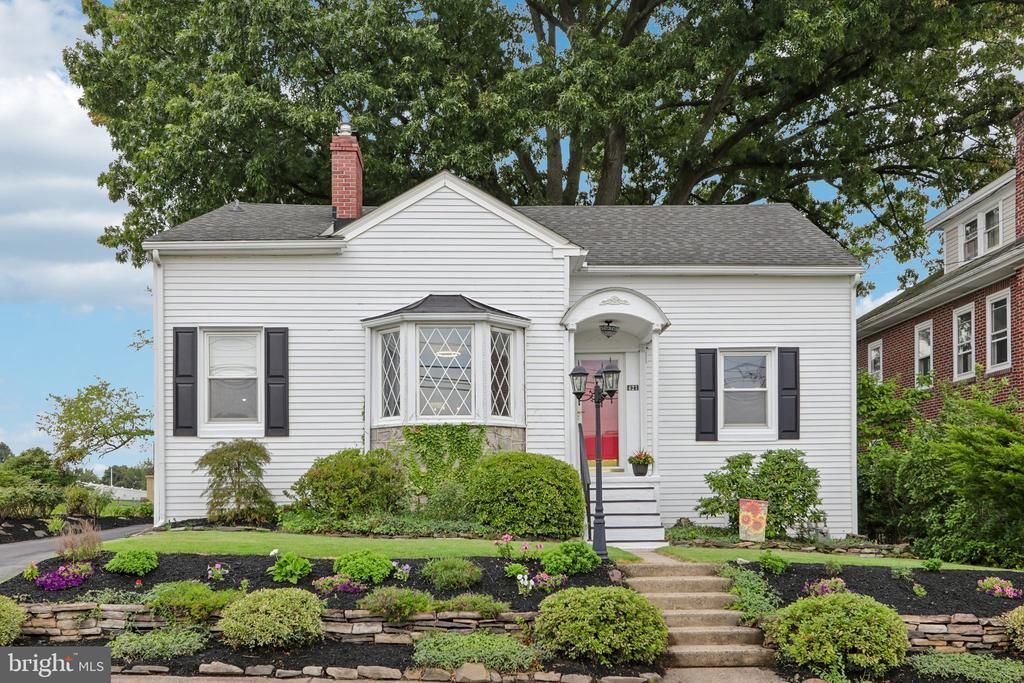 427 FRANKLIN AVENUE, PHOENIXVILLE, PA 19460