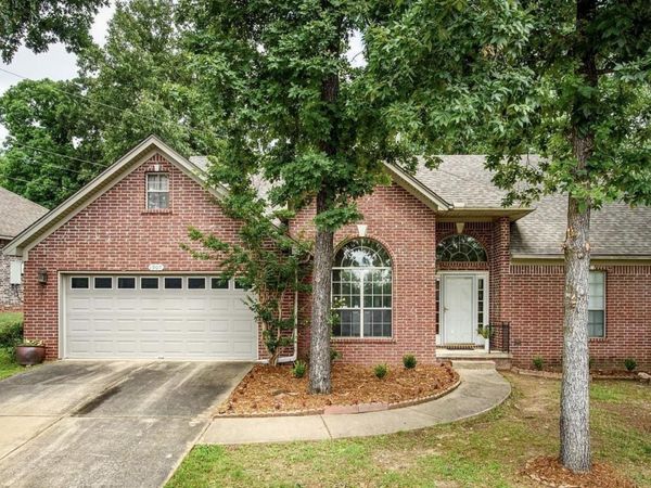 1907 Cherrybend Drive, Little Rock, AR 72211