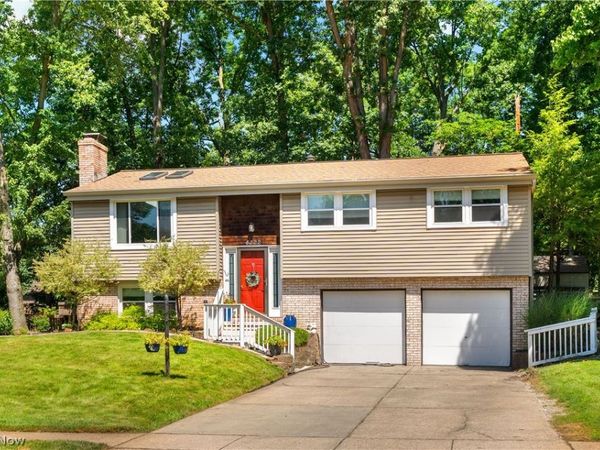 4222 Leewood Road , Stow, OH 44224