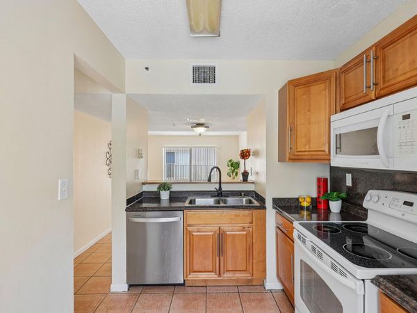 167 RIVIERA Circle, Weston, FL 33326