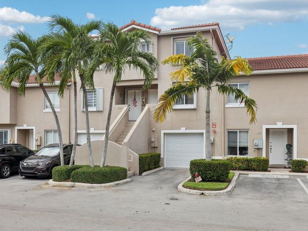 167 RIVIERA Circle, Weston, FL 33326