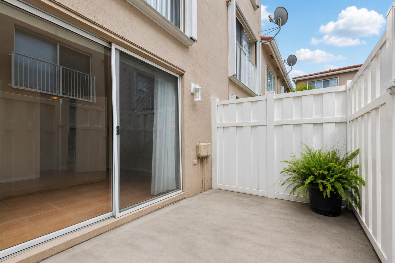 167 Riviera Circle, Weston, FL 33326 Photo