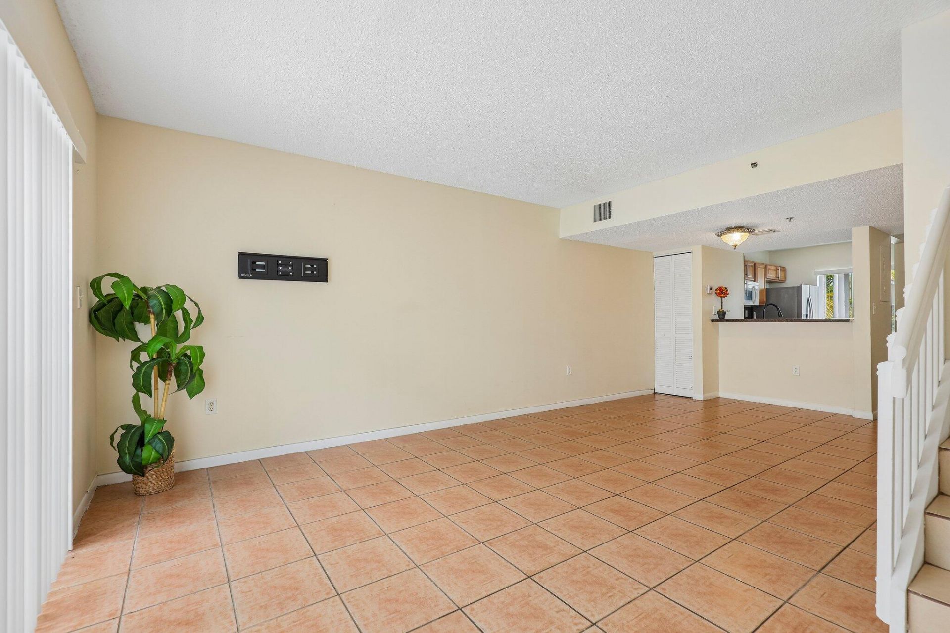 167 Riviera Circle, Weston, FL 33326 Photo