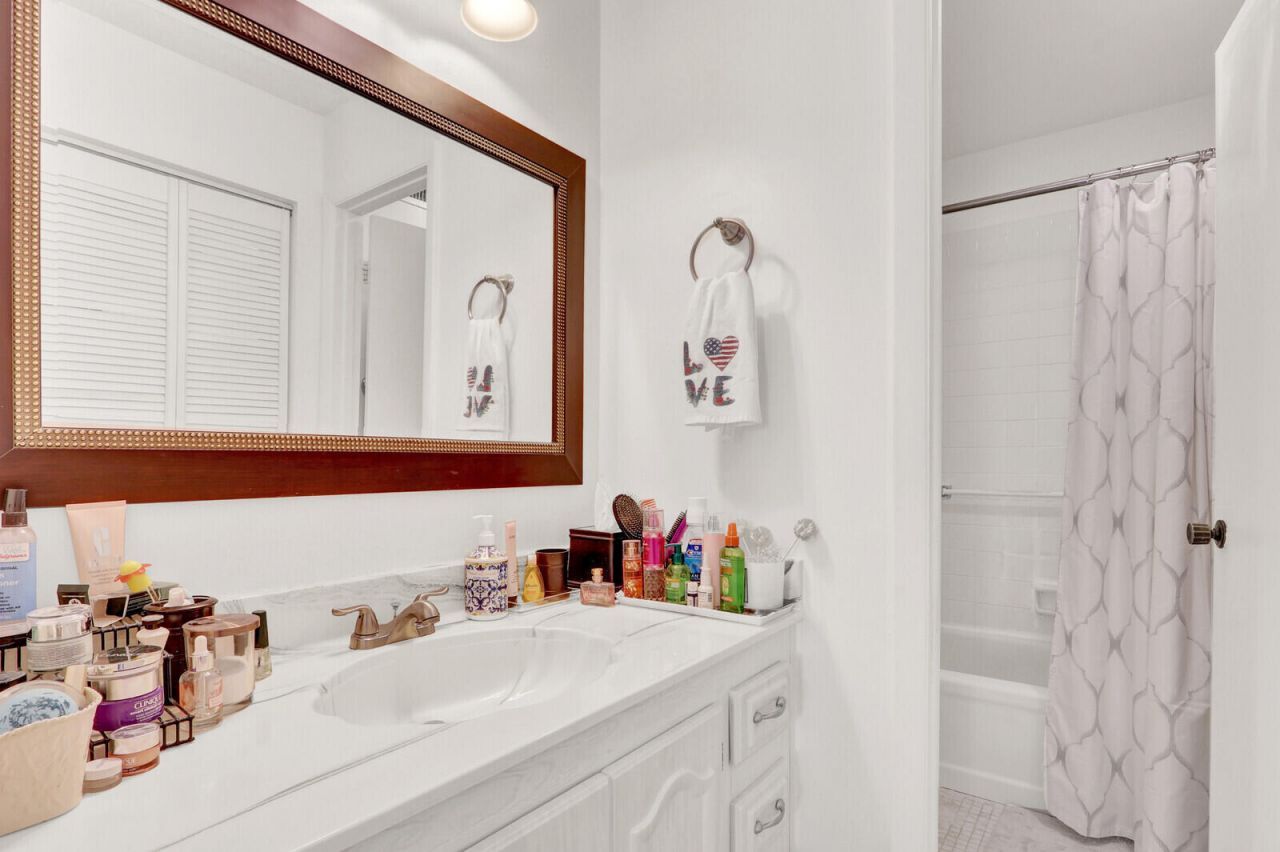 615 Laconia Circle, Greenacres, FL 33467 Photo