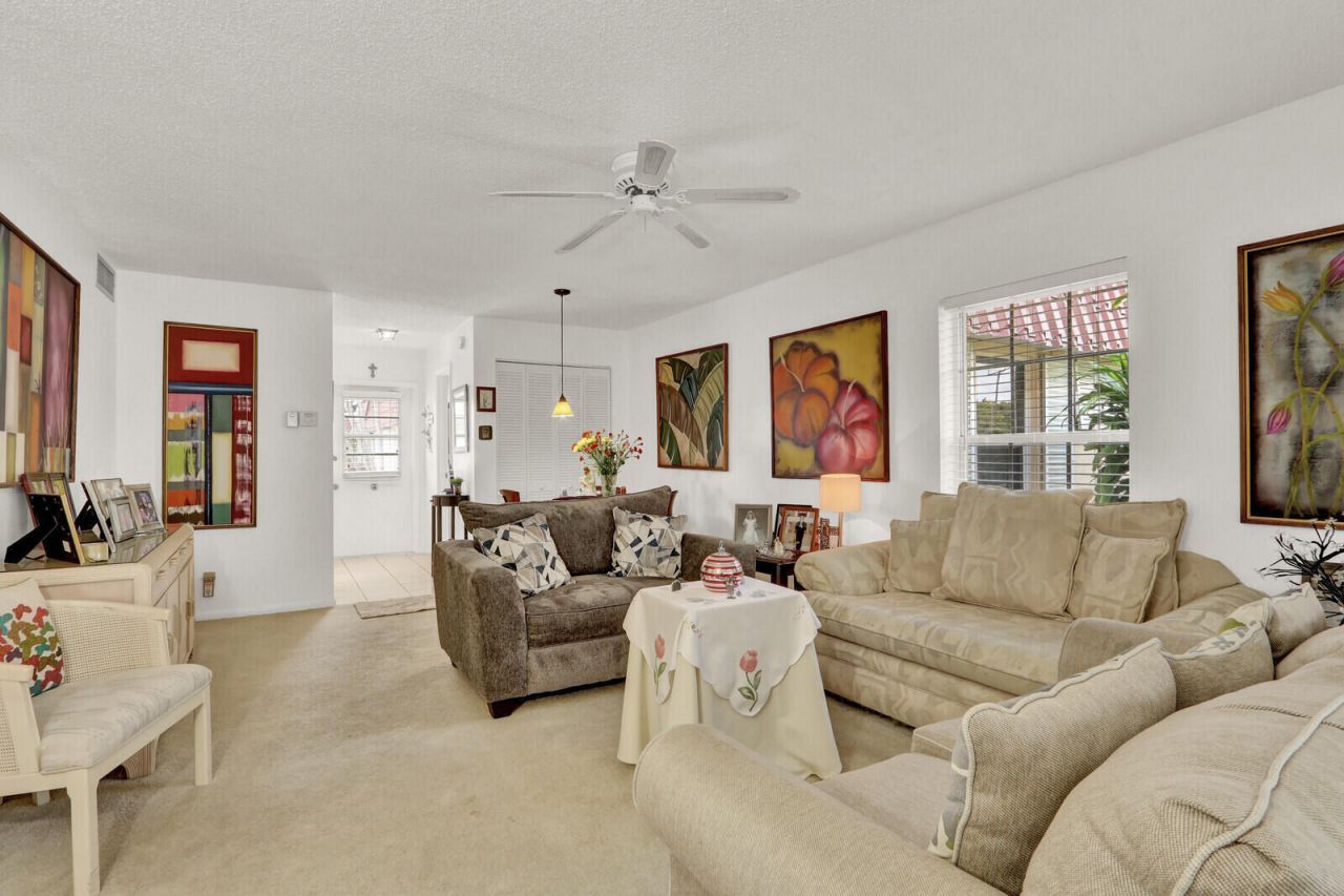 615 Laconia Circle, Greenacres, FL 33467 Photo