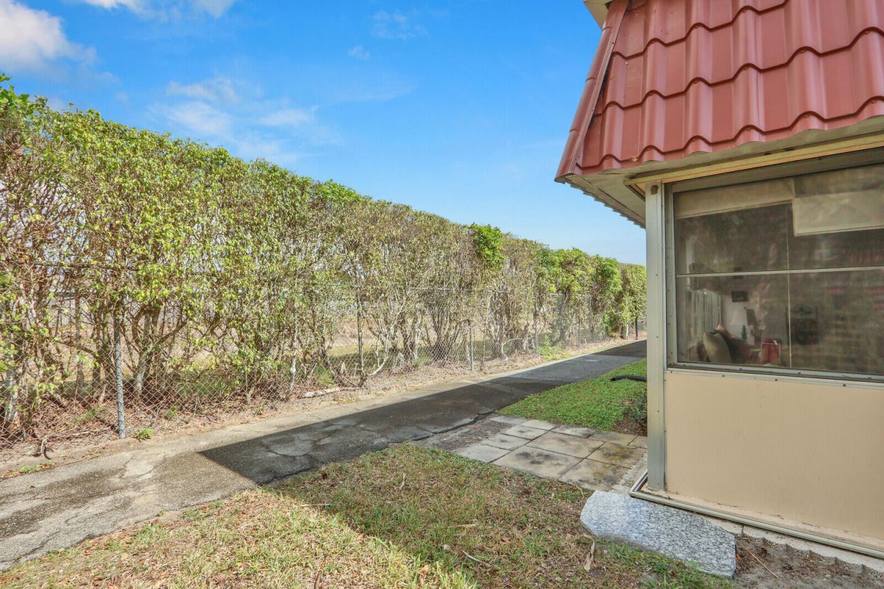 615 Laconia Circle, Greenacres, FL 33467 Photo
