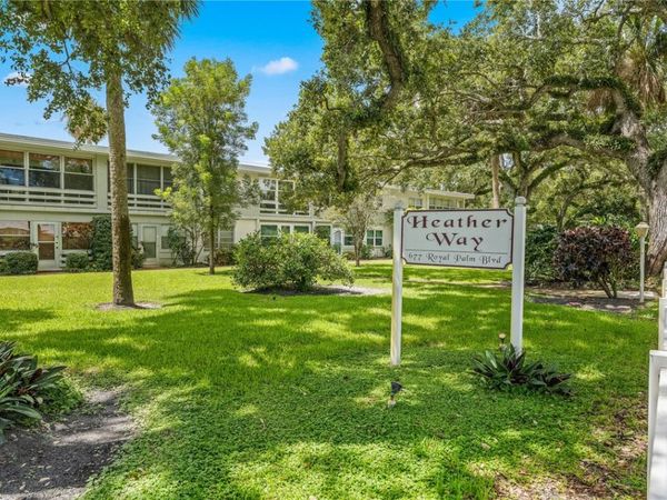677 Royal Palm Boulevard, Unit 7, Vero Beach, FL 32960
