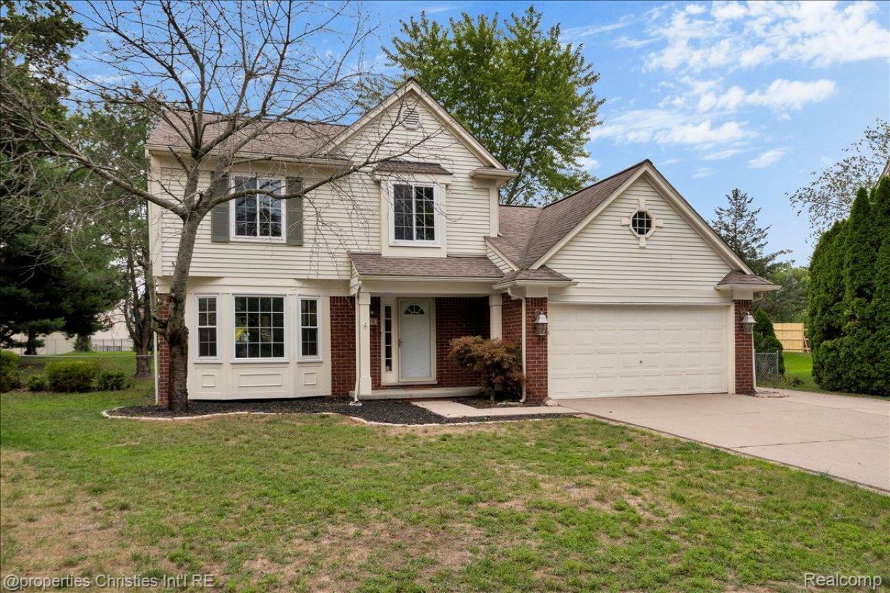 6595 Ashley Court, Waterford Township, Mi 48327 Main Photo