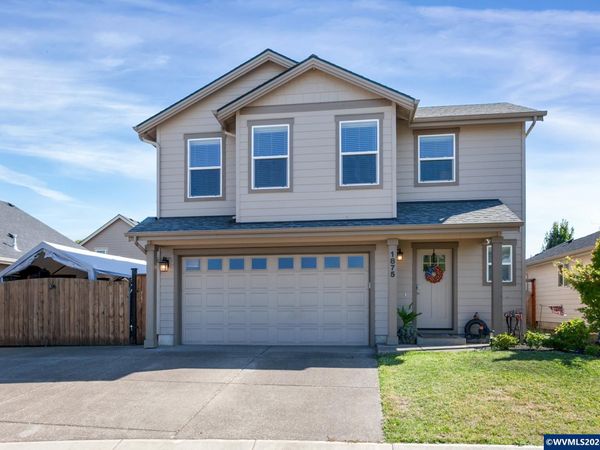 1875 SE Blueberry St, Dallas, OR 97338
