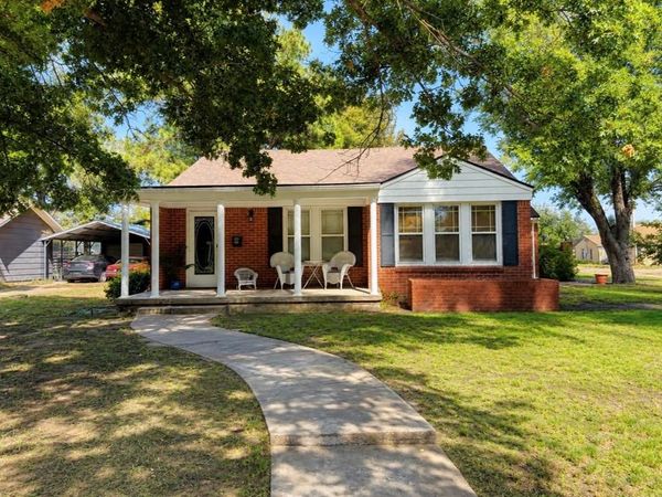 500 N Avenue H , Haskell, TX 79521