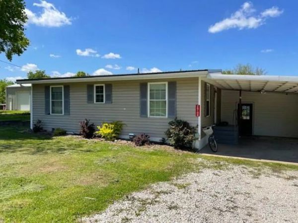 26108 Ken Haven Road , Pittsburg, MO 65724