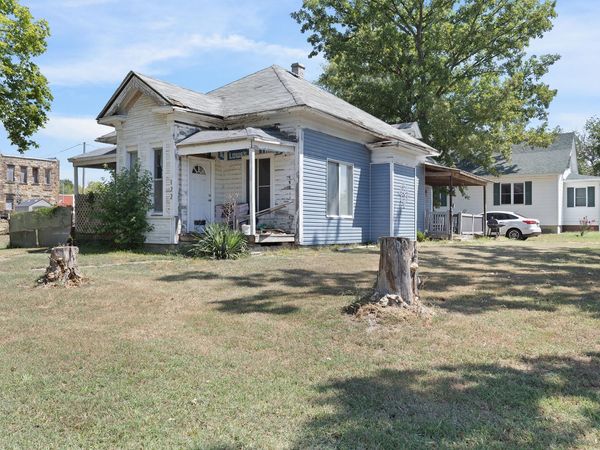 122 S First Street , Jasper, MO 64755