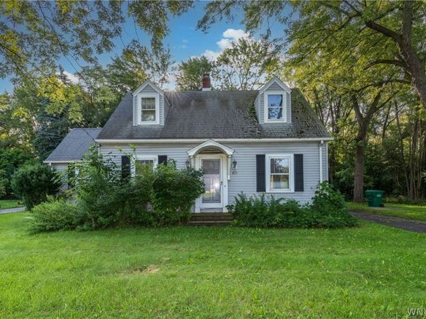 4113 Lake Avenue , Lockport, NY 14094