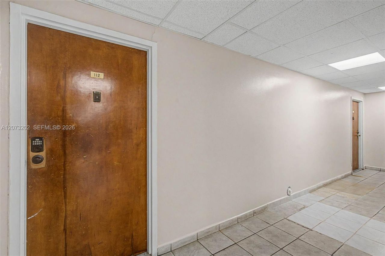 5055 NW 7th St , Unit 112, Miami, FL 33126 Photo