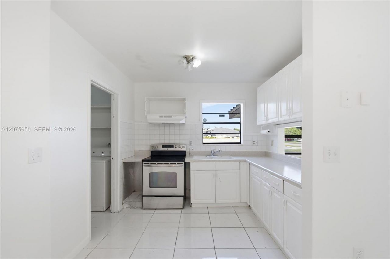 17360 SW 121st Ave , Miami, FL 33177 Photo