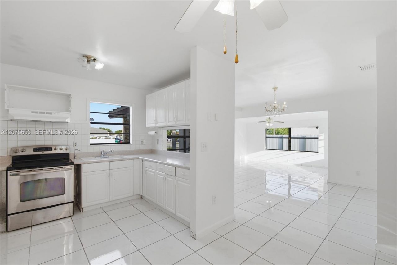 17360 SW 121st Ave , Miami, FL 33177 Photo