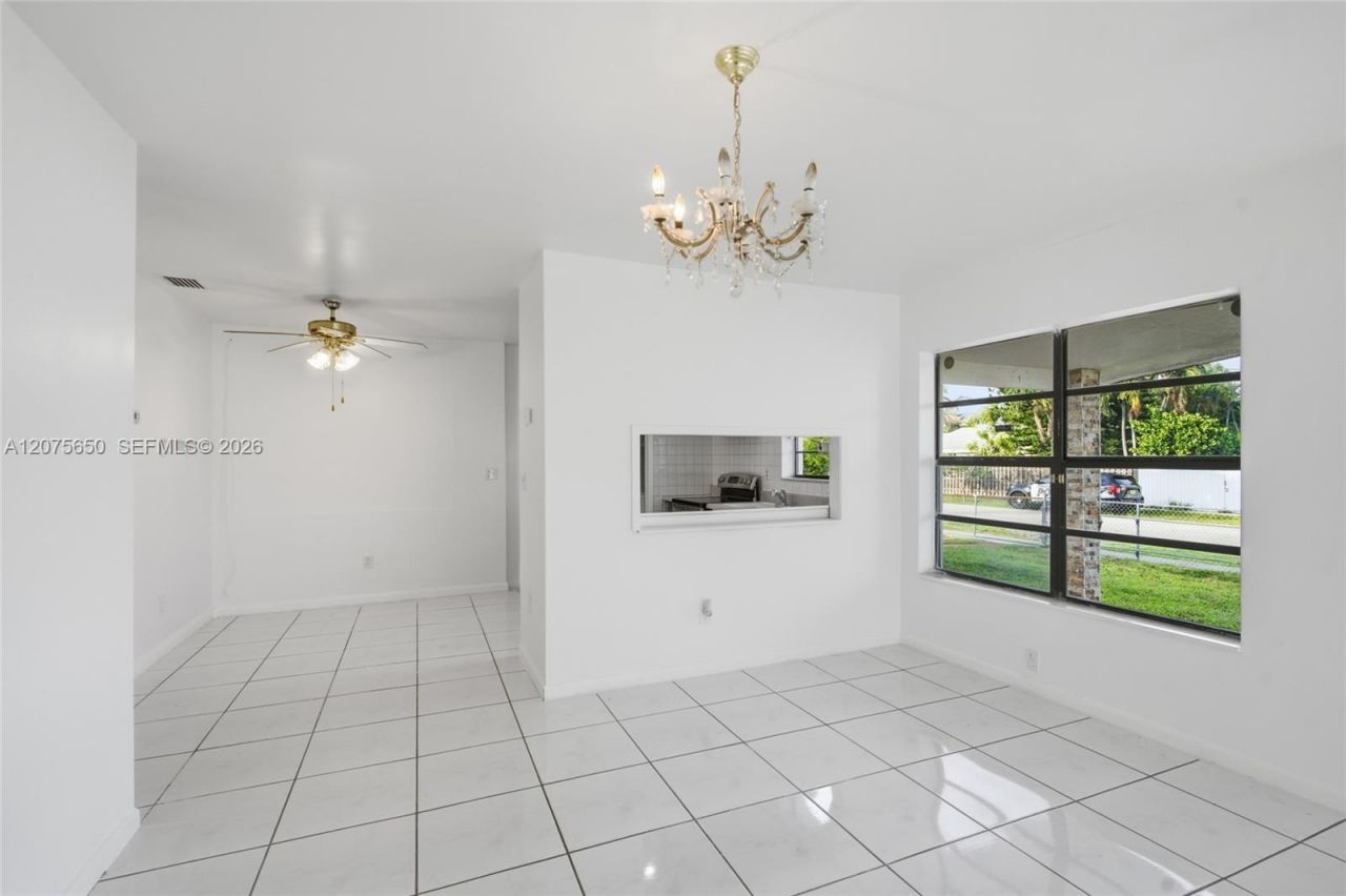 17360 SW 121st Ave , Miami, FL 33177 Photo