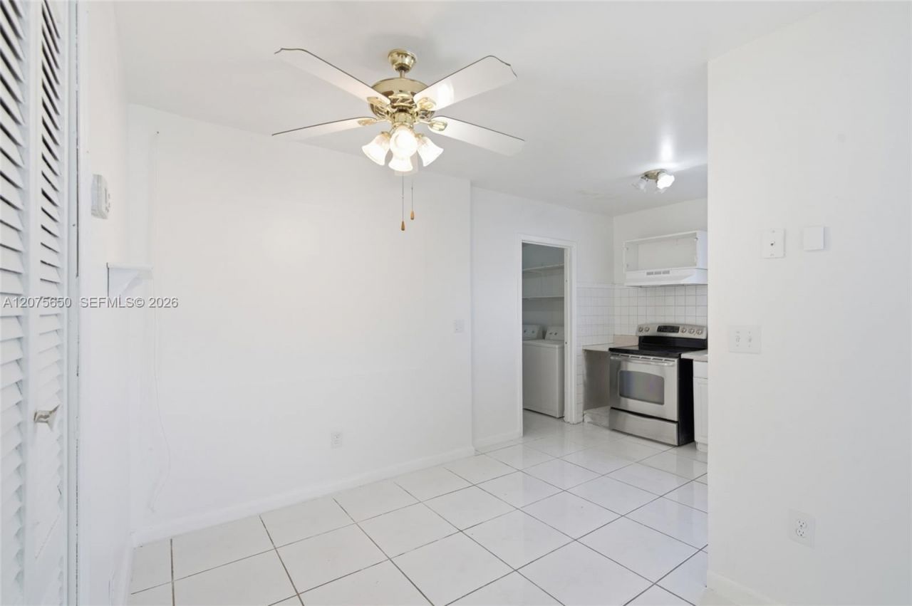 17360 SW 121st Ave , Miami, FL 33177 Photo