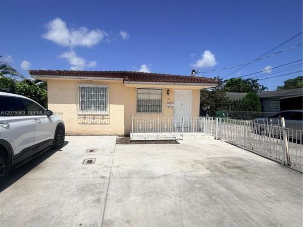 3821 SW 89th Ct , Unit Front, Miami, FL 33165