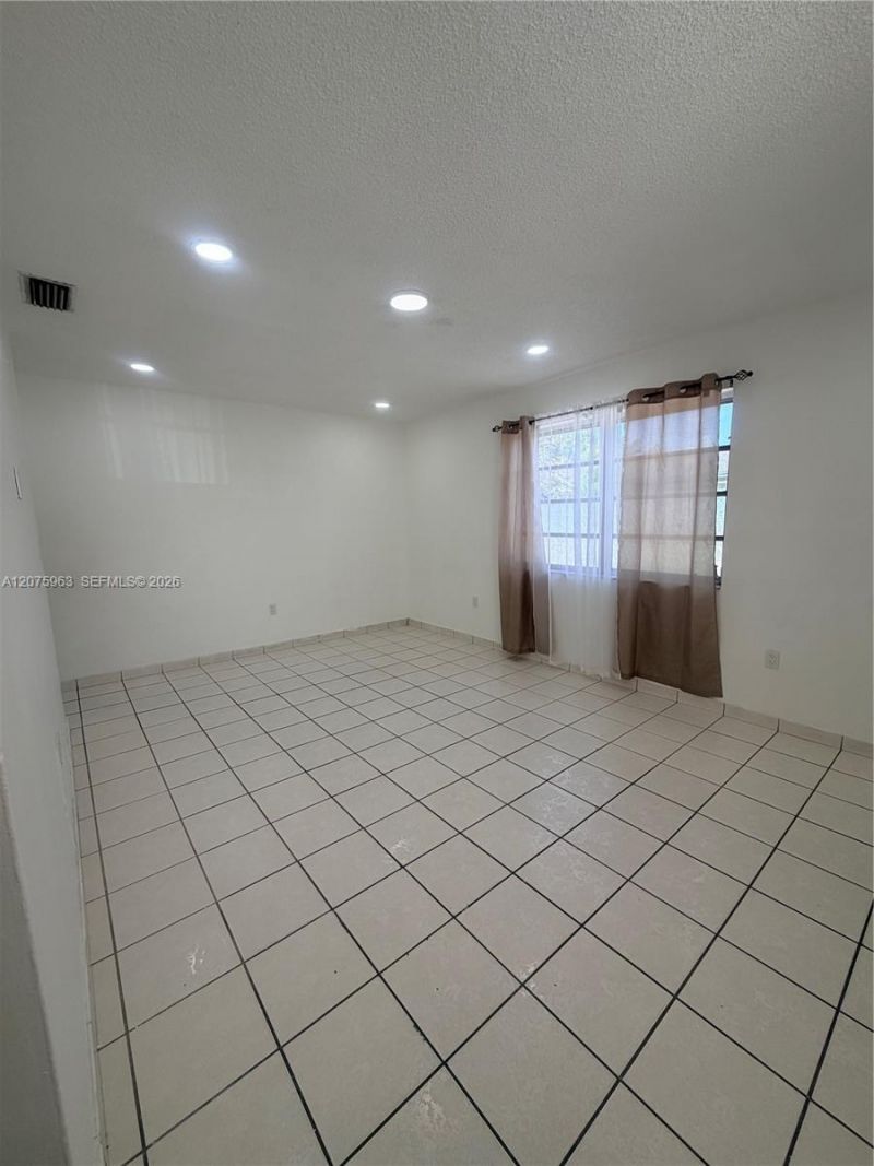 3821 SW 89th Ct, Unit Front, Miami, FL 33165 Photo