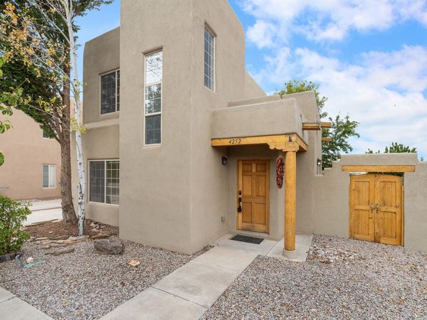 4252 Rock Castle Lane , Santa Fe, NM 87507