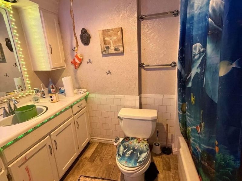 818 Thomas Avenue , Columbus, OH 43223 Photo 3