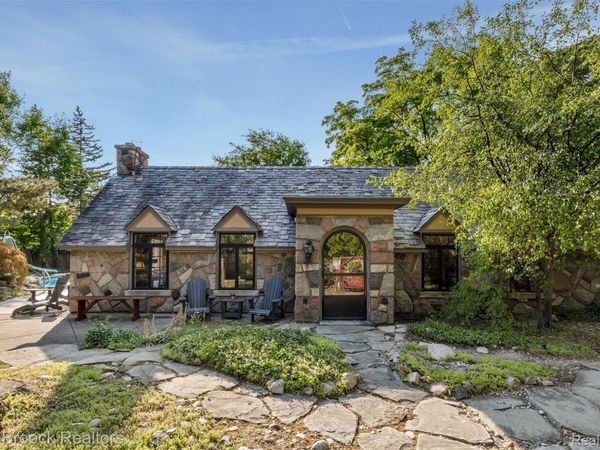 16281 Fairfax Street , Southfield, Mi 48075