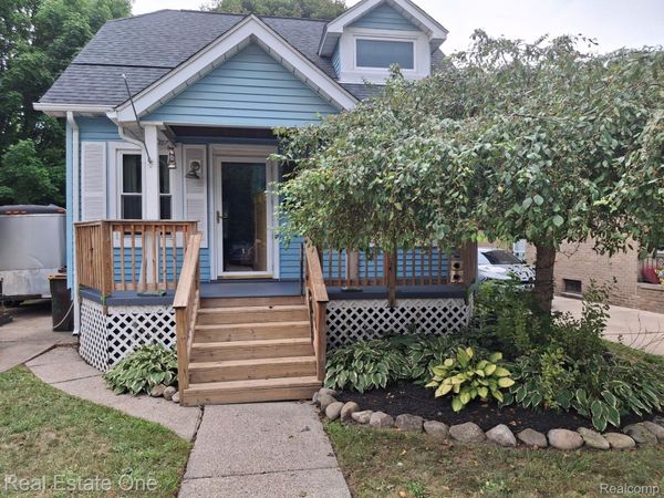 35331 Elm Street, Wayne, Mi 48184