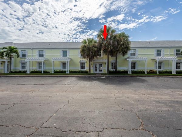 5132 BEACH DRIVE SE, Unit C, ST PETERSBURG, FL 33705