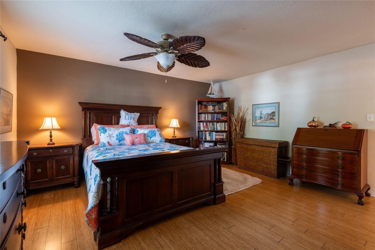 5132 Beach Drive Se, Unit C, Saint Petersburg, FL 33705 Photo