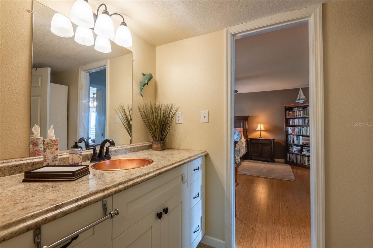 5132 Beach Drive Se, Unit C, Saint Petersburg, FL 33705 Photo
