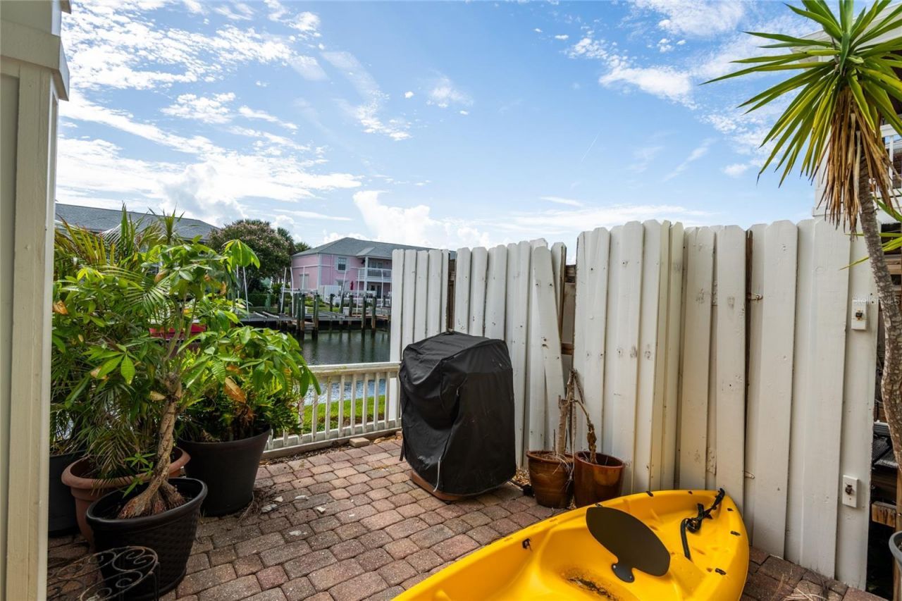 5132 Beach Drive Se, Unit C, Saint Petersburg, FL 33705 Photo