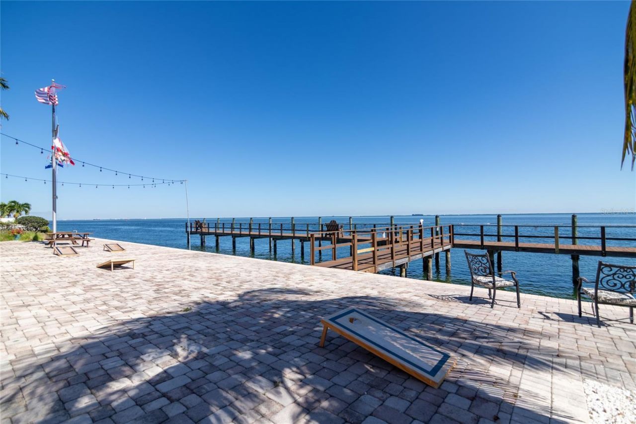 5132 Beach Drive Se, Unit C, Saint Petersburg, FL 33705 Photo