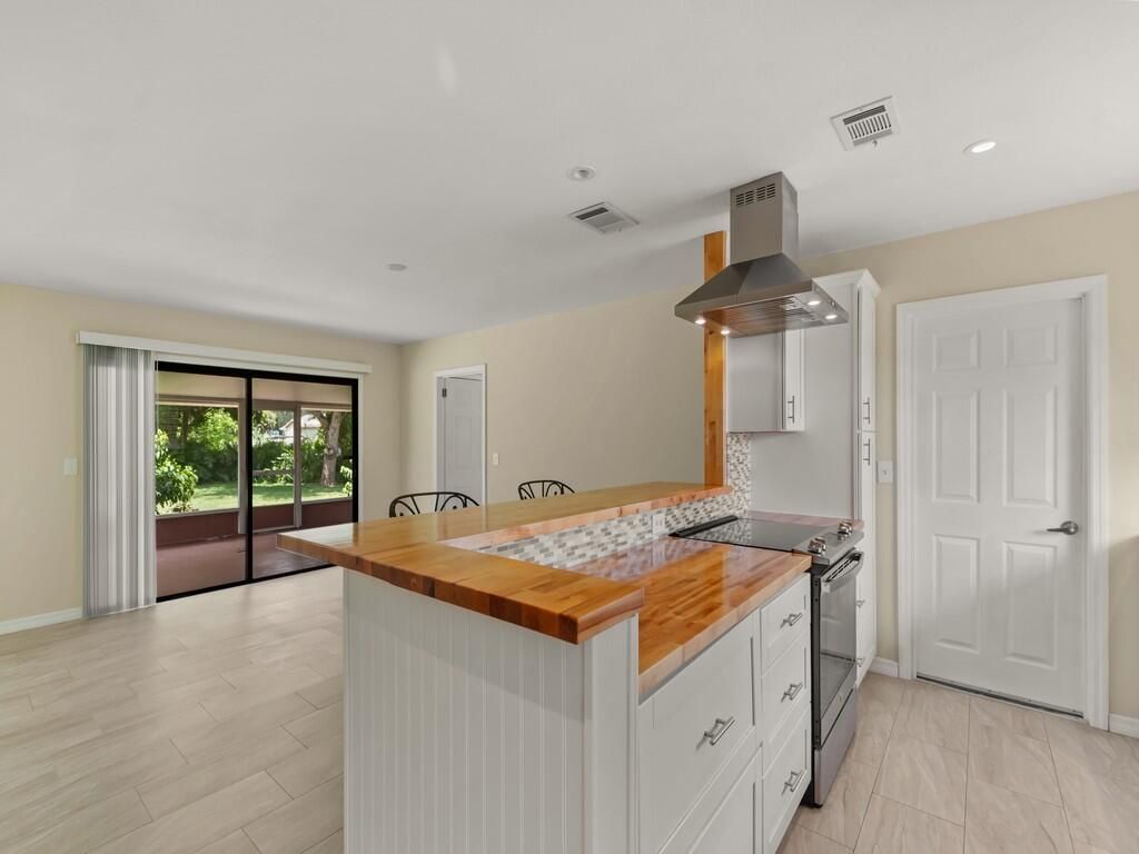 509 SE Faith Terrace, Port Saint Lucie, FL 34953 Photo