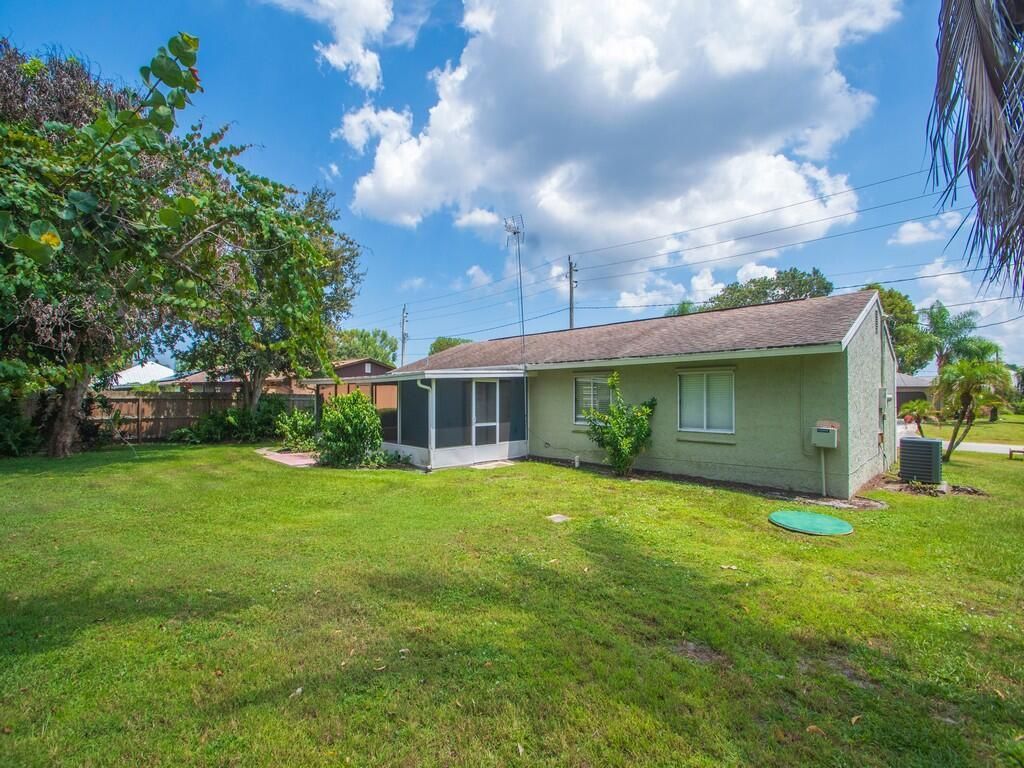 509 SE Faith Terrace, Port Saint Lucie, FL 34953 Photo