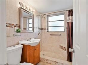 1050 SE 14th Place, Unit 15B, Fort Lauderdale, FL 33316 Photo