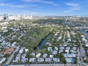 1050 SE 14th Place, Unit 15B, Fort Lauderdale, FL 33316 Photo