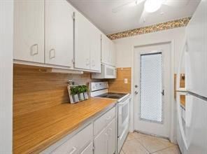 1050 SE 14th Place, Unit 15B, Fort Lauderdale, FL 33316 Photo