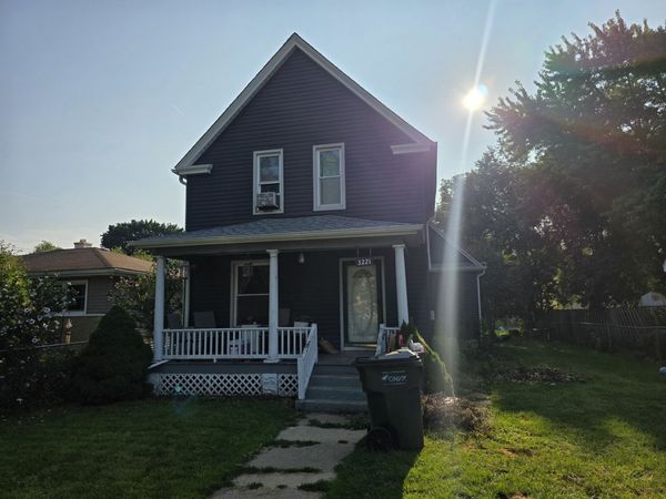 3221 Enoch Avenue , Zion, IL 60099