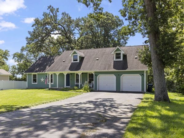 43W753 Oakleaf Drive, Elburn, IL 60119