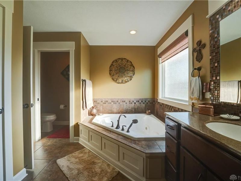6414 Willow Lake Drive, Greenville, OH 45331 Photo 23