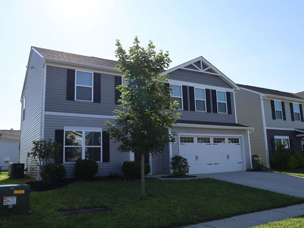 273 Campus Lane , Greenwood, IN 46143