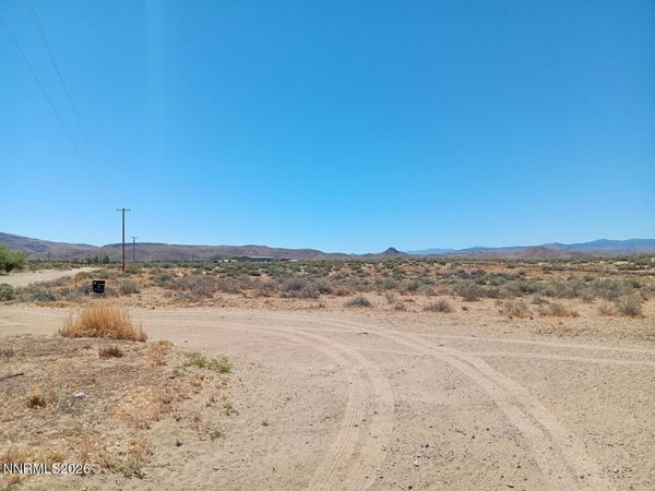 2975 E Badger Street, Silver Springs, NV 89429