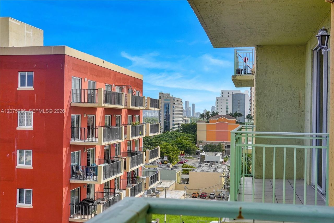 3500 Coral Way , Unit 1010, Miami, FL 33145 Photo