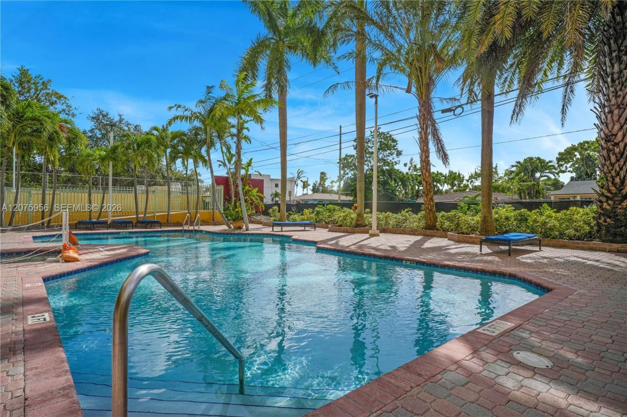3500 Coral Way , Unit 1010, Miami, FL 33145 Photo