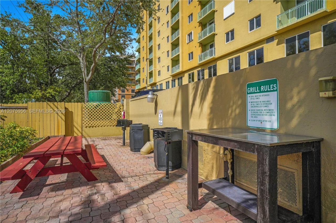 3500 Coral Way , Unit 1010, Miami, FL 33145 Photo