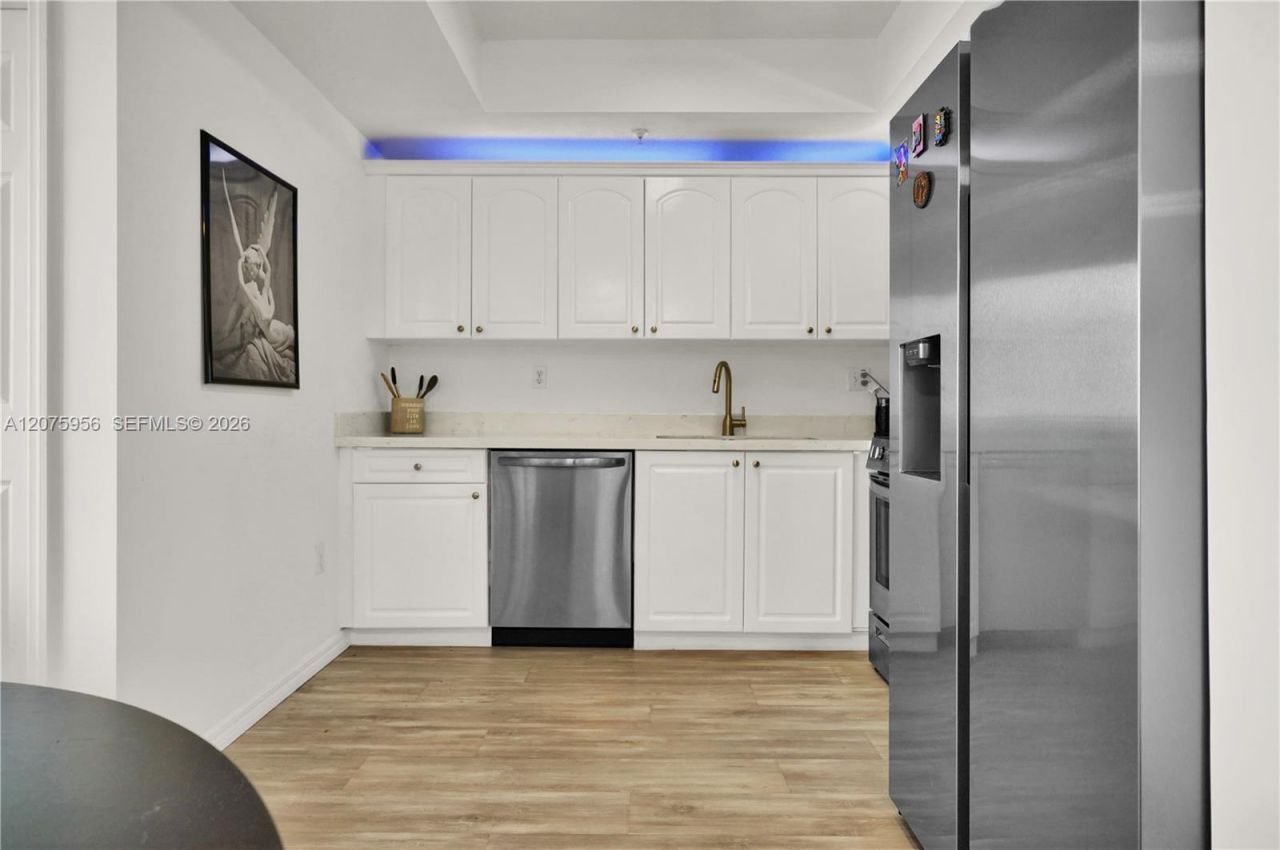 3500 Coral Way , Unit 1010, Miami, FL 33145 Photo