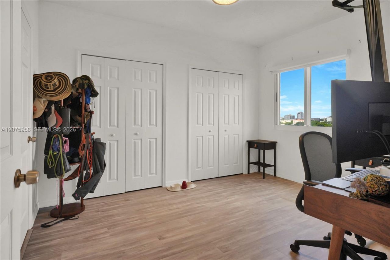 3500 Coral Way , Unit 1010, Miami, FL 33145 Photo