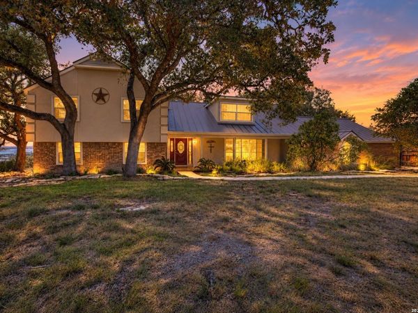 544 MILITARY DR, Canyon Lake, TX 78133